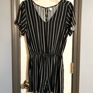Black/white striped short-sleeved romper
